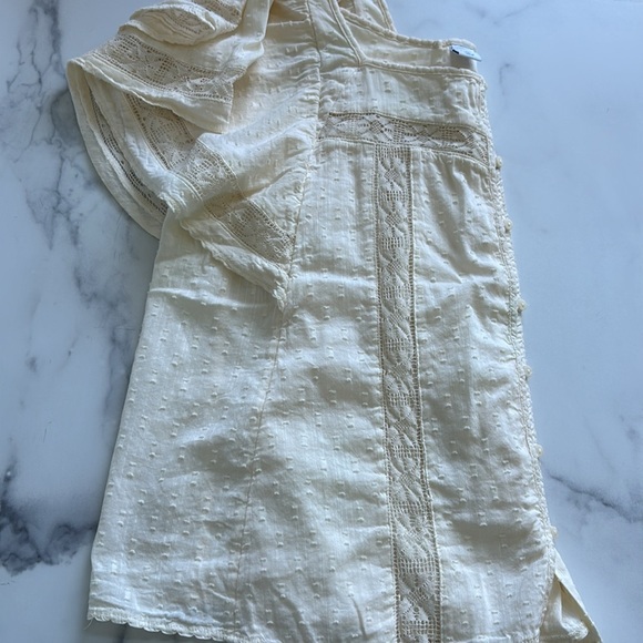 ❌SOLD❌ Old Navy | Clip Dot Crochet Lace Button Front Blouse - Picture 13 of 16